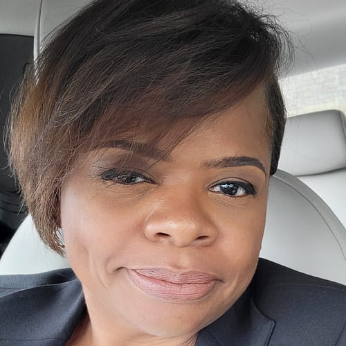 Headshot of Regina Jackson, LCSW