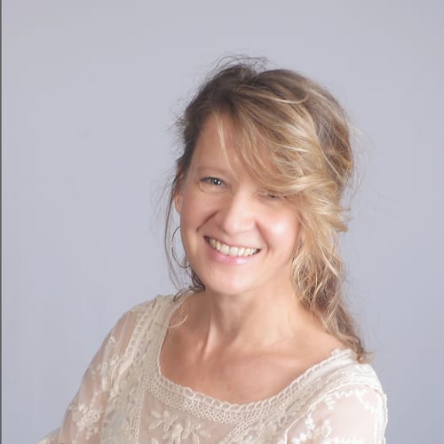 Headshot of Licia Wise, LMFT