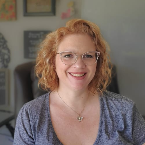 Headshot of Courtenay Collins, LCSW