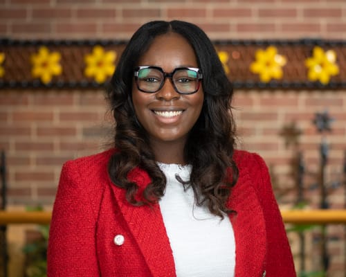 Headshot of Awawu Agbabiaka, NP