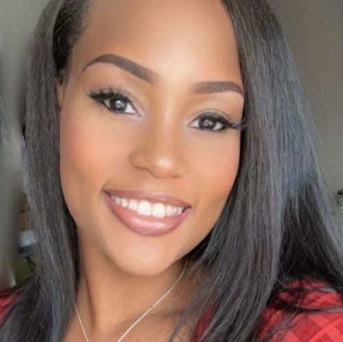 Headshot of Carmecia Mcknight, LCSW