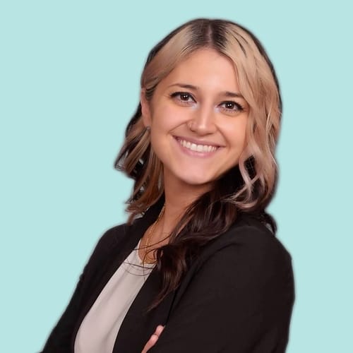 Headshot of Amanda Firrincieli, LMHC