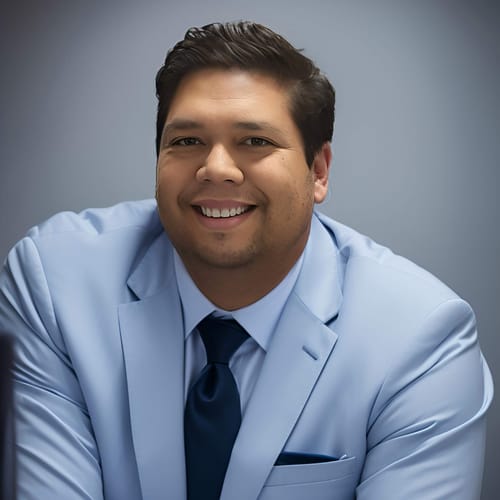 Headshot of Ricardo Gutierrez Pmhnp, APRN