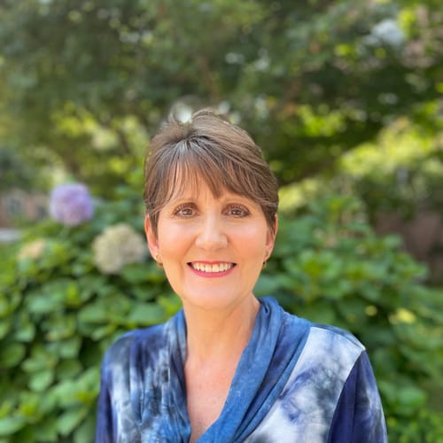 Headshot of Karen Clay, LCSW