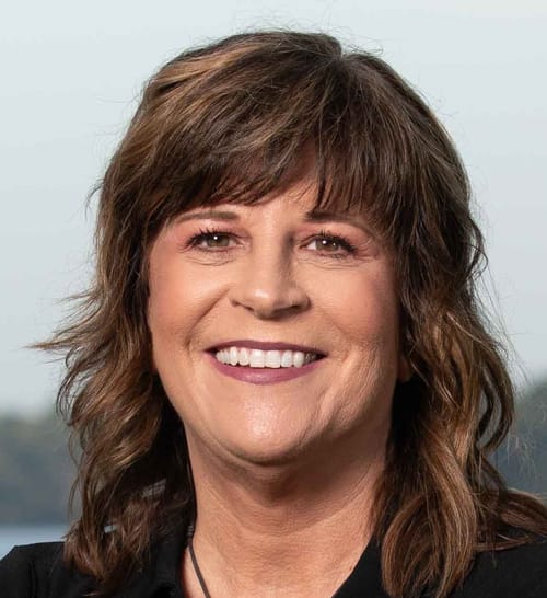 Headshot of Elizabeth Wynter, LMHC