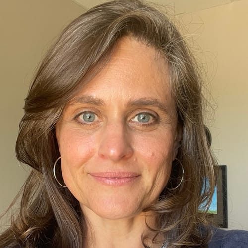 Headshot of Sara Thompson, LMHC_OUT_OF_STATE