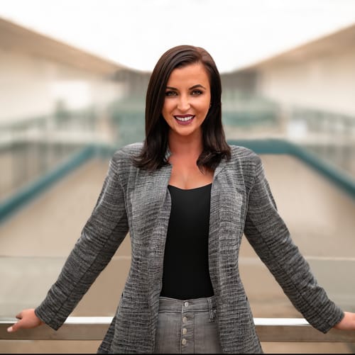 Headshot of Gloria Rendon, LCAS