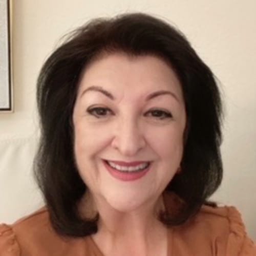 Headshot of Nahid Ghajar, LMFT