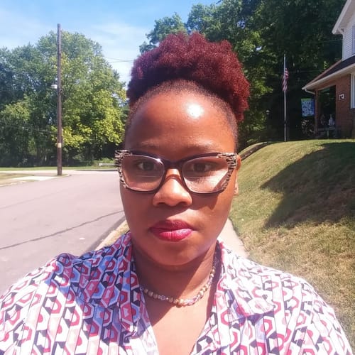 Headshot of Zandra Robinson, LPC