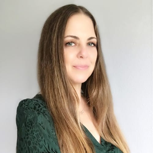 Headshot of Cami Elen, LMFT