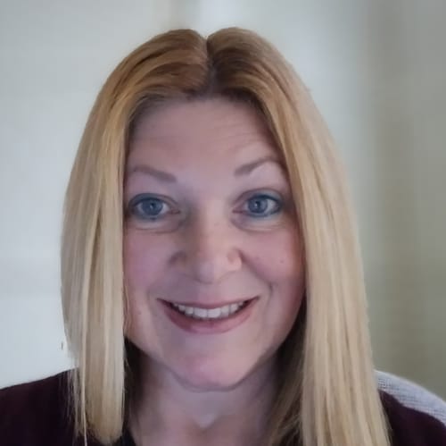 Headshot of Donna Hogancamp, LMFT
