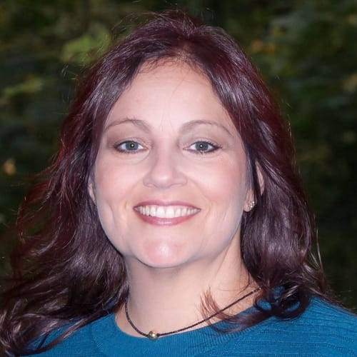Headshot of Maritza Rodriguez-Arseneau, LMHC