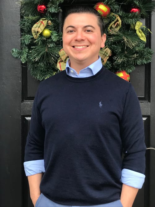 Headshot of Alex Guevara, LPC