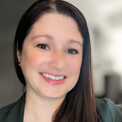 Headshot of Nicole Maronde, LCSW