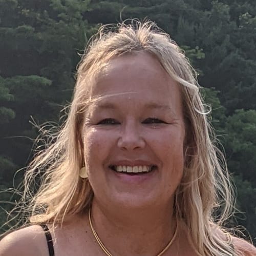 Headshot of Barbra Nevala, APNP