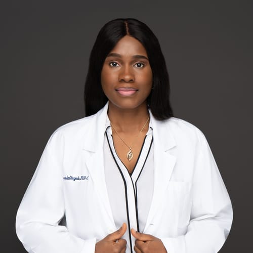 Headshot of Lola Oloyede, NP