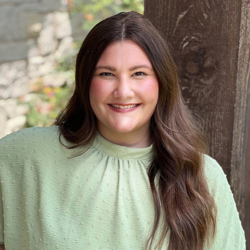 Headshot of Madison Villanueva, LPC