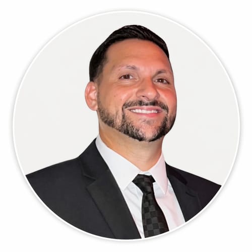 Headshot of Justin Benson, LCSW
