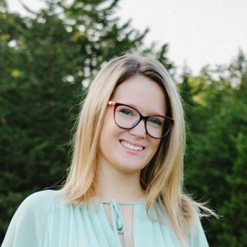 Headshot of Hanah Ploub, LPC