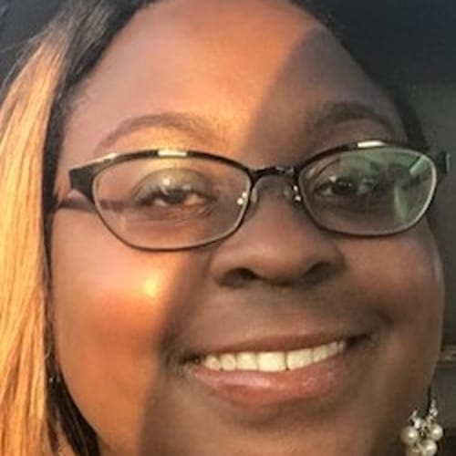 Headshot of LoriAnn Ford, LCSW