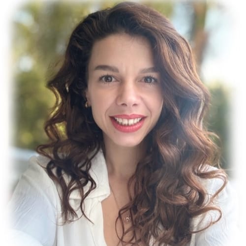Headshot of Lucia Fernandez, LMHC