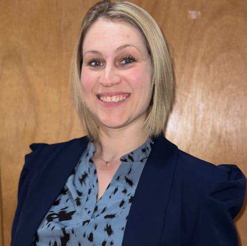 Headshot of Desiree Dickens, LMHC
