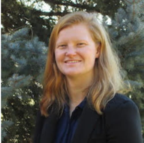 Headshot of Alicia Summers, LPC