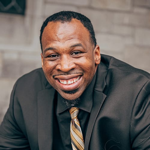Headshot of Akili Carter, LMHC_OUT_OF_STATE