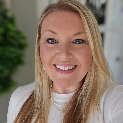 Headshot of Holly DeVylder, APRN