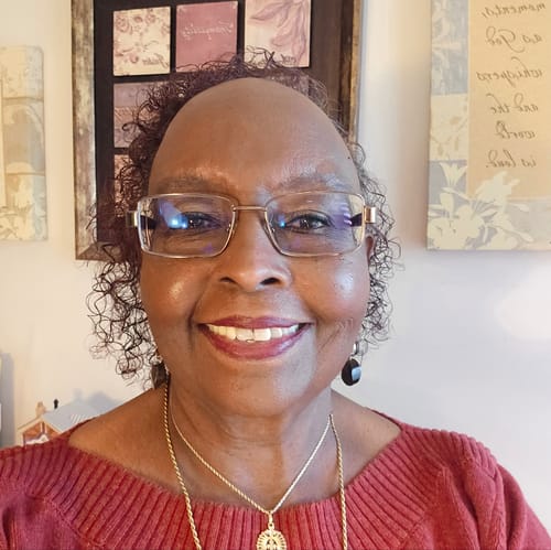 Headshot of Yvonne McNeal, LMFT