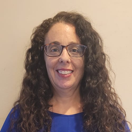Headshot of Robyn Weiner, LCSW_C