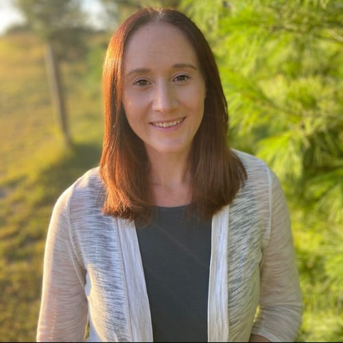 Headshot of Elizabeth Hamer, LPCC