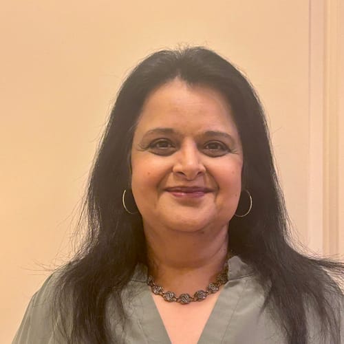 Headshot of Venita Rawal, LPC