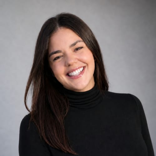 Headshot of Valeria Londono, LMHC