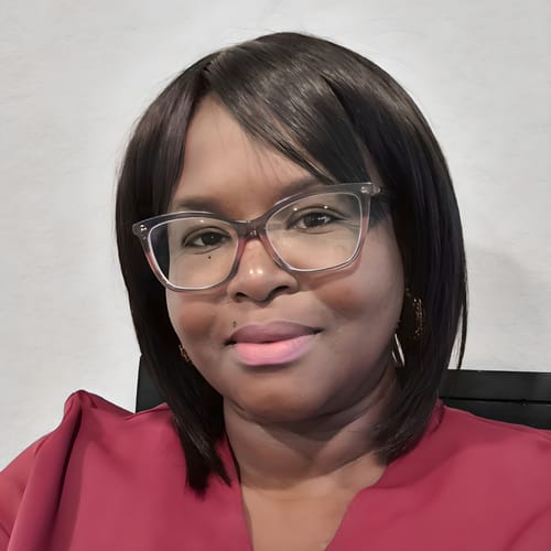 Headshot of Yetunde James, LPC