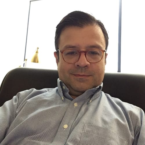 Headshot of Alejandro Molina Rendon, LICSW