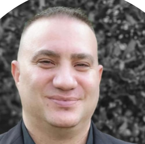 Headshot of Evan Styron, LMHC