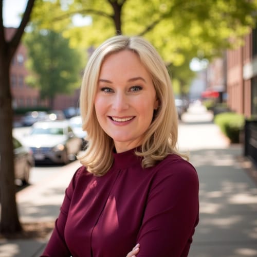 Headshot of Brianne Giallanza, LCSW
