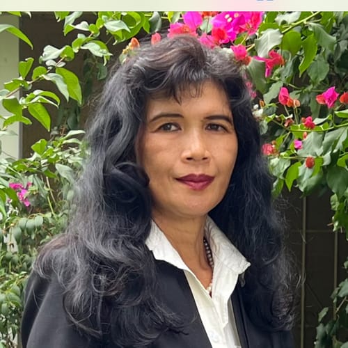 Headshot of Pauline Nou, LCSW