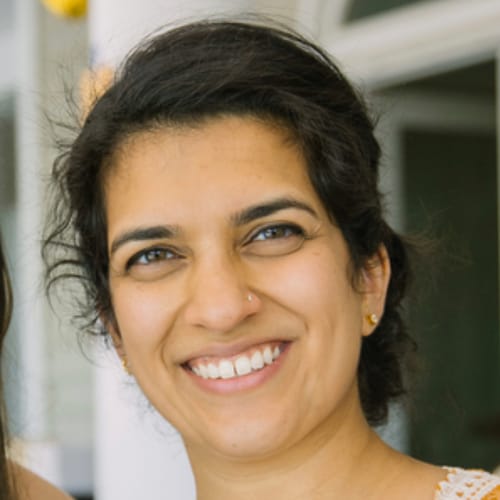 Headshot of Anuja Oak-Mathur, LCSW