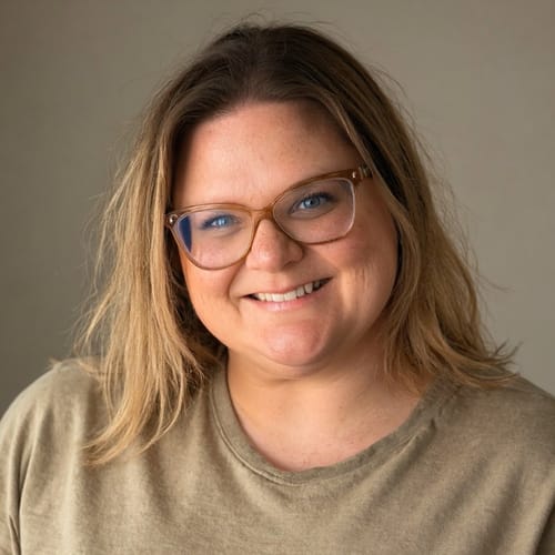 Headshot of Janie Bazargani, LPC
