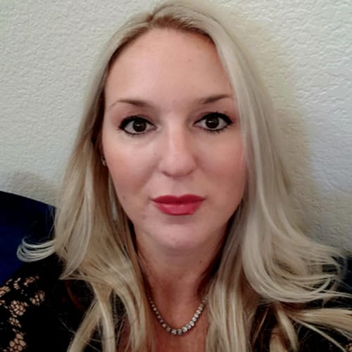 Headshot of Sam Sinn, LCSW