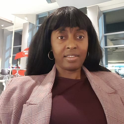 Headshot of Lilian Ogujiofor, APRN