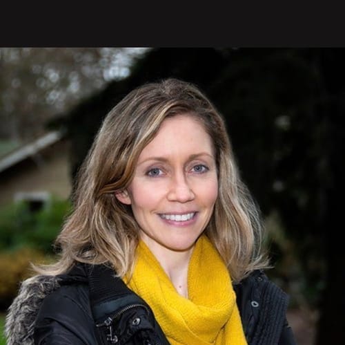 Headshot of Alissa Burnham, LCSW