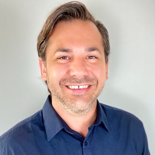 Headshot of Alex Honigman, LCSW
