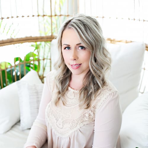 Headshot of Amanda Butler, LMFT