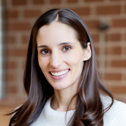 Headshot of Elizabeth Clarkin, LCSW