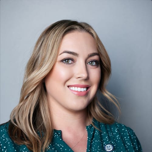 Headshot of Kelli Toler, LMFT