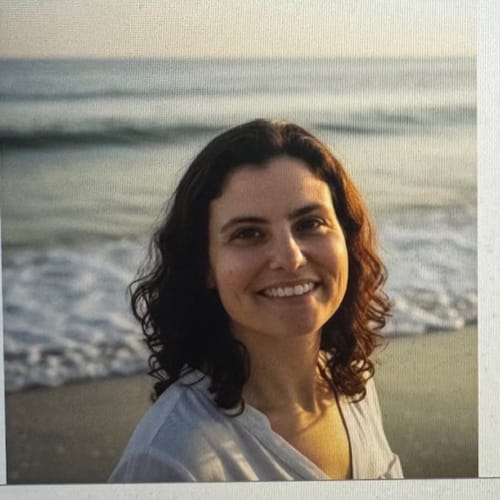 Headshot of Shannon Pavas, LCSW