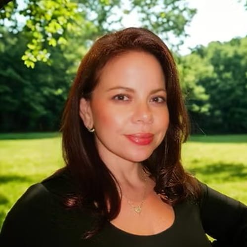 Headshot of Veronica Rodriguez, LPC